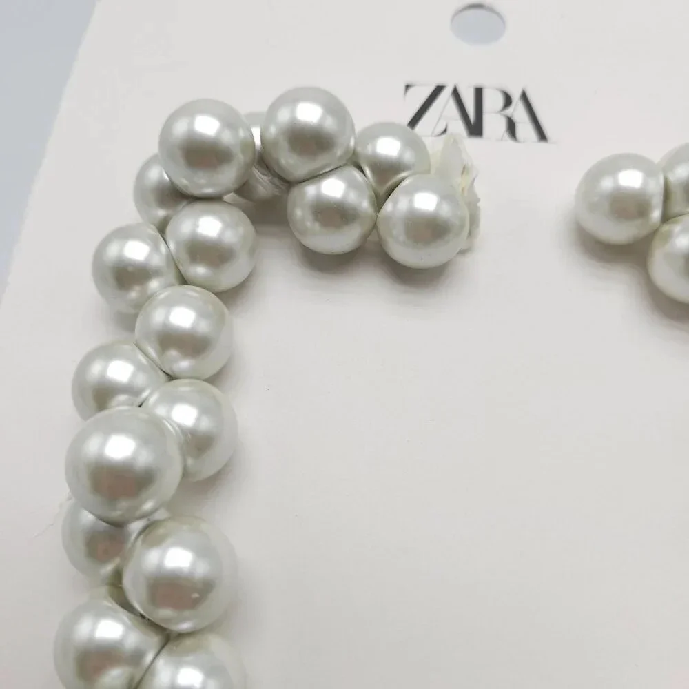 Zara White Faux Pearl Cluster Statement Bubble Club Necklace 18 in